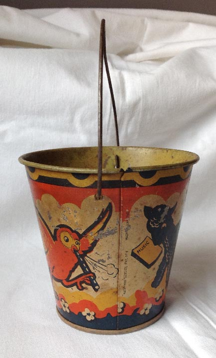 vintage English made tinplate seaside pail bucket